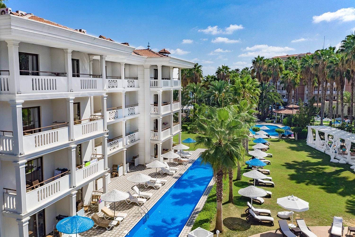 UTOPIA RESORT-RESIDENCE