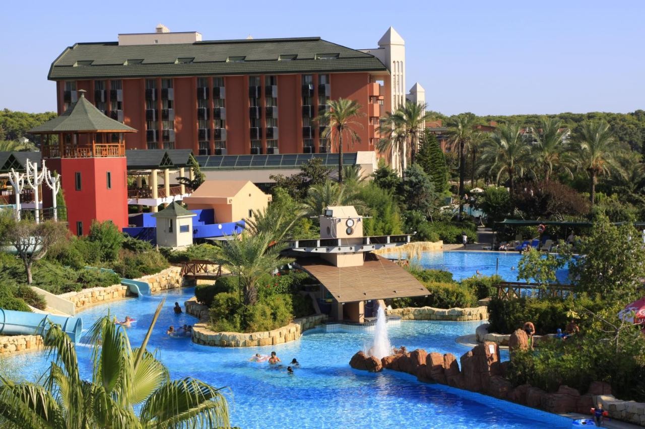AQI HOTELS PEGASOS RESORT