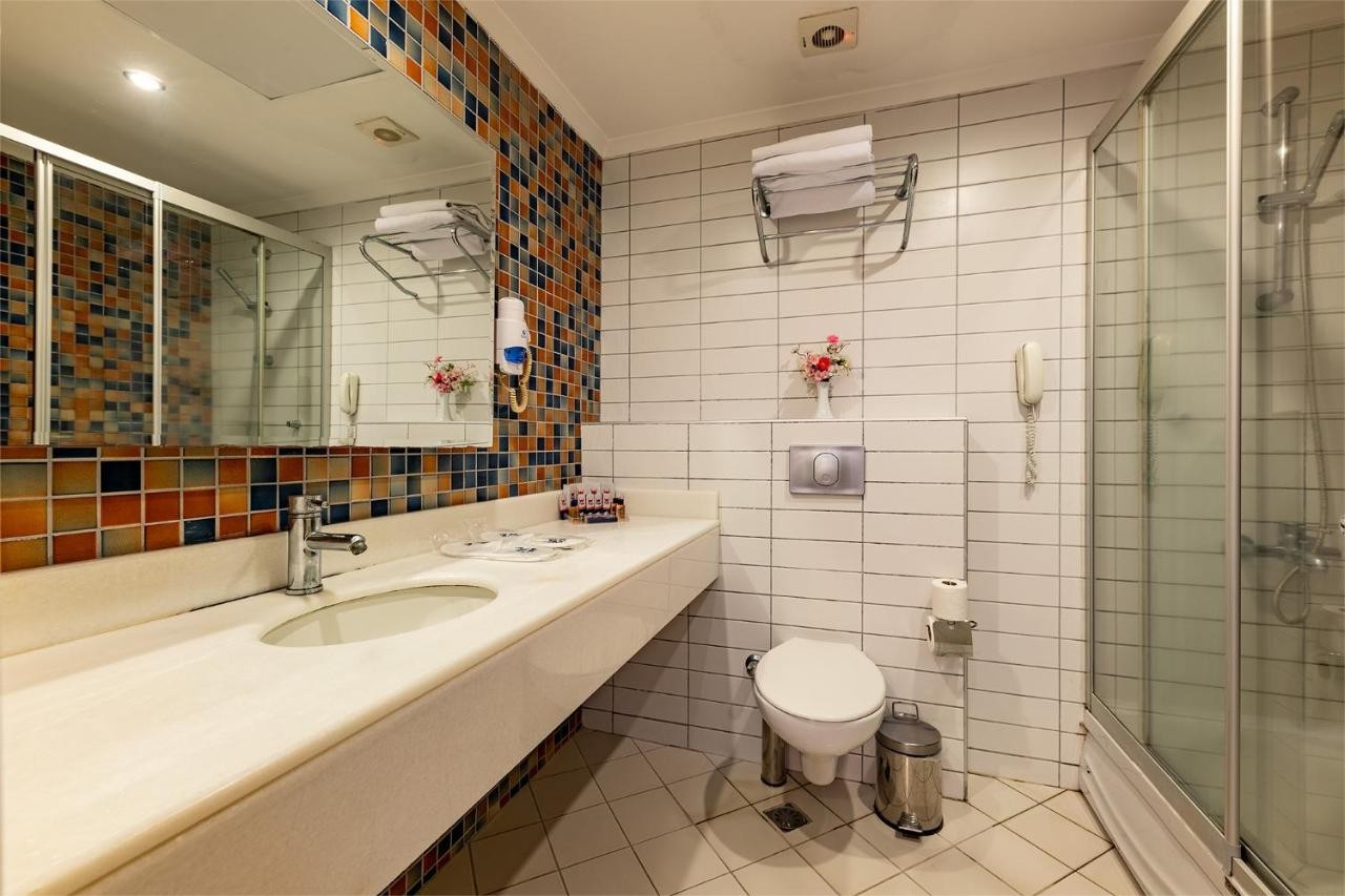 VIKING EXPRESS HOTEL (ex. Viking Suite Hotel)