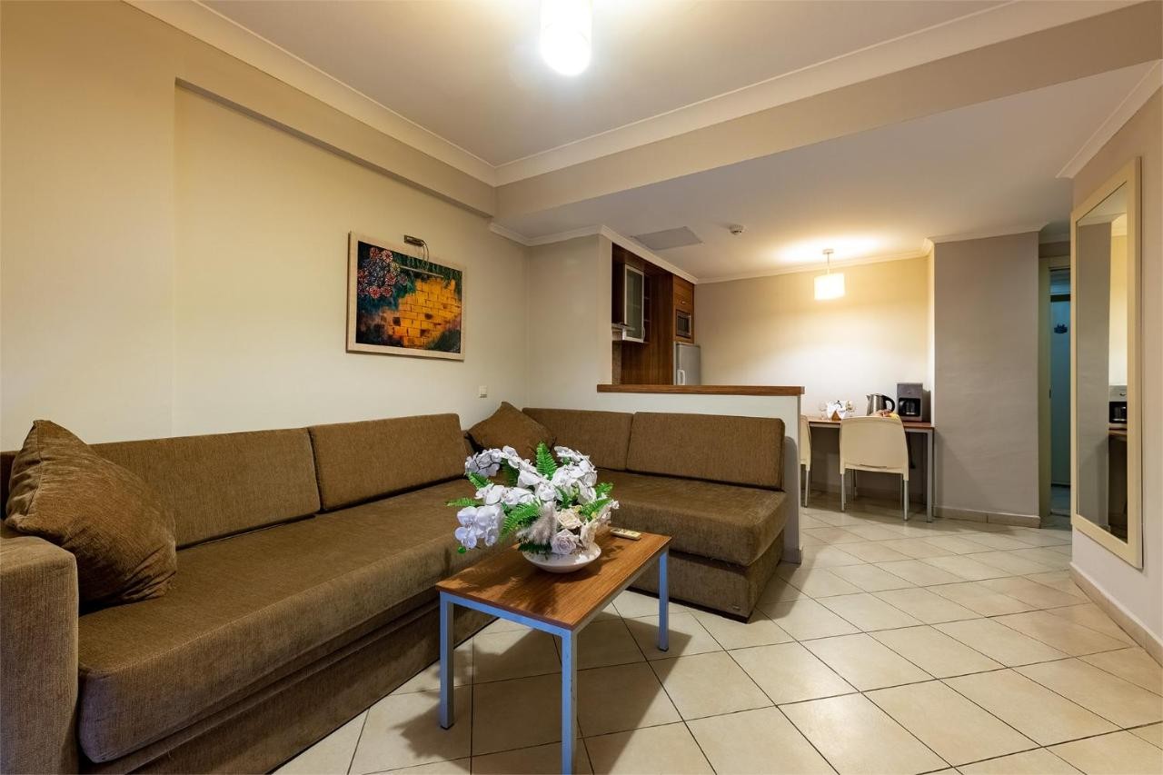 VIKING EXPRESS HOTEL (ex. Viking Suite Hotel)