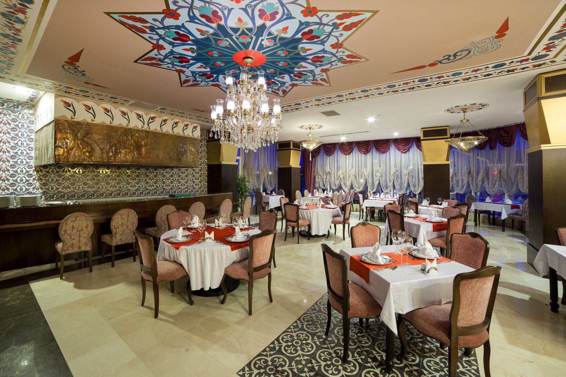 ROMA BEACH RESORT ADULT ONLT 16+