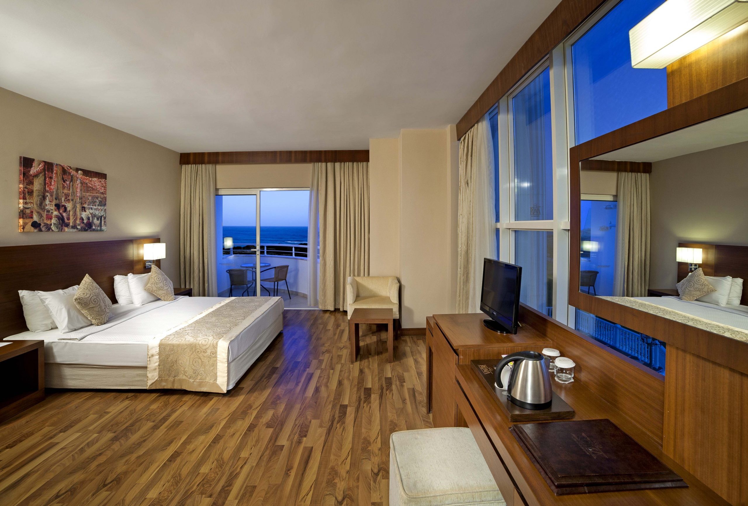 ROMA BEACH RESORT ADULT ONLT 16+