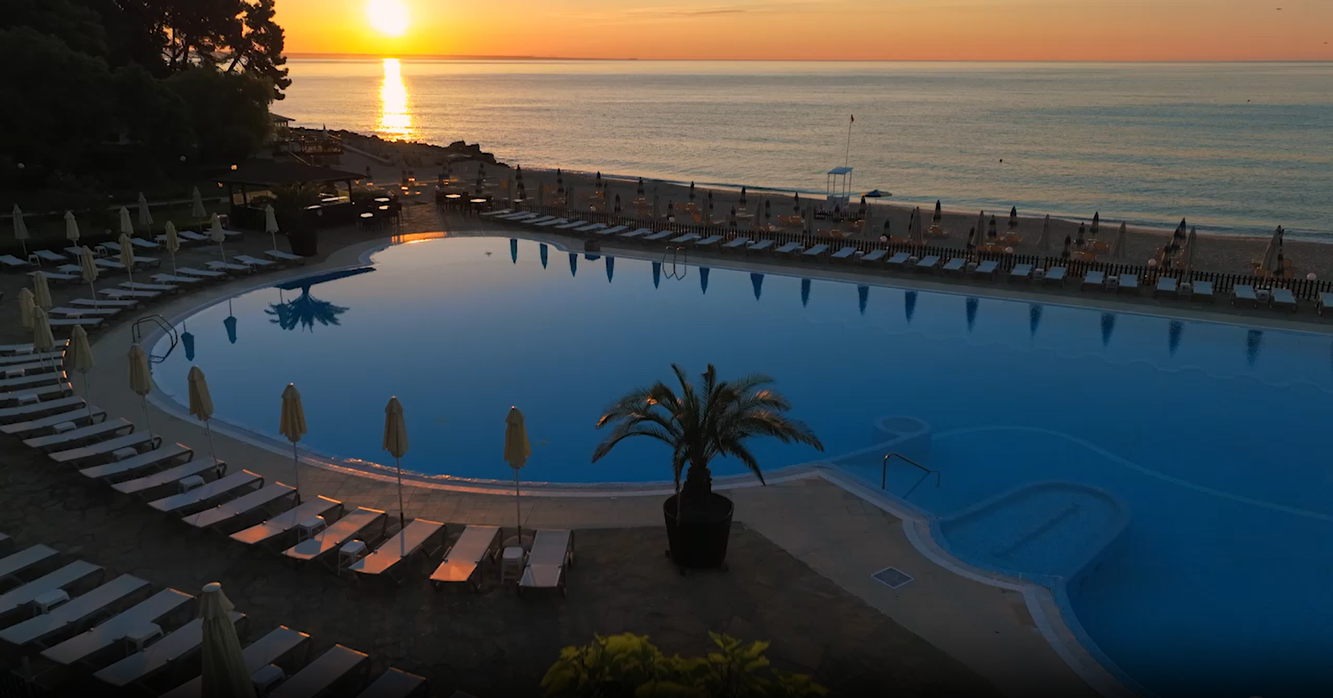 HVD RIVIERA BEACH HOTEL