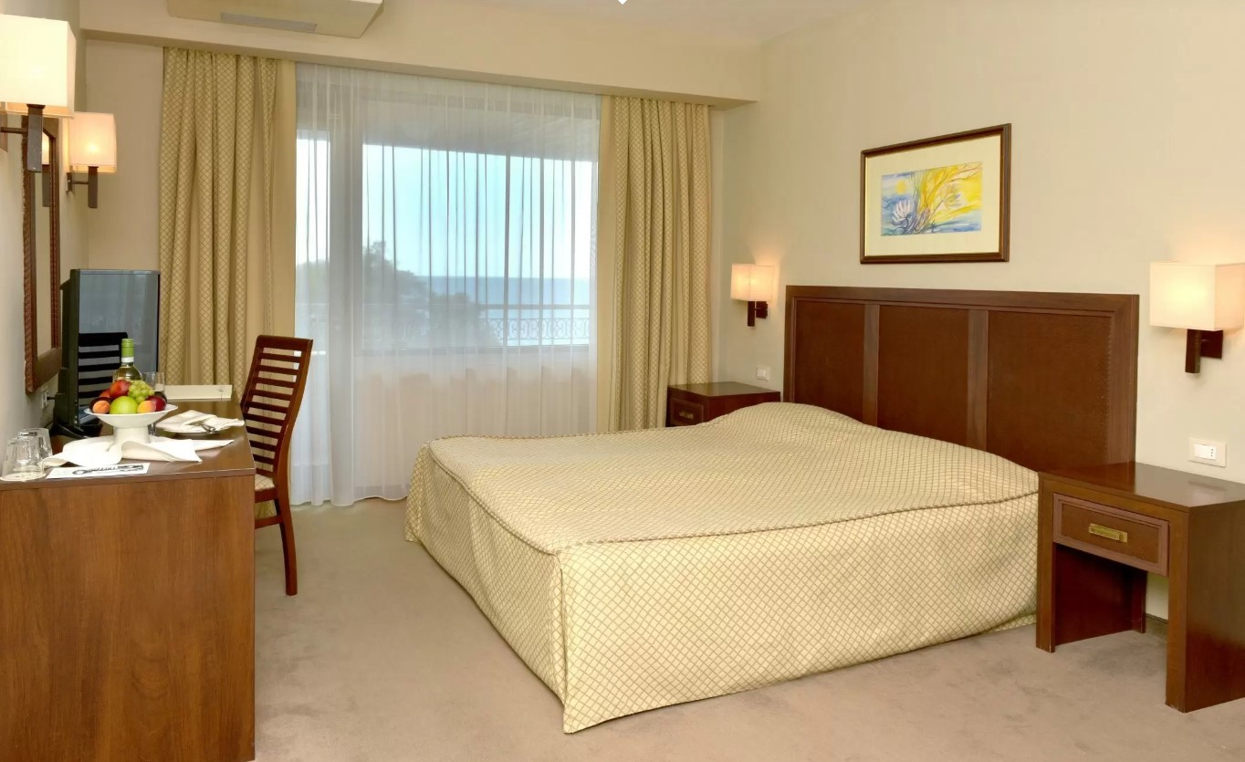 HVD LOTOS HOTEL