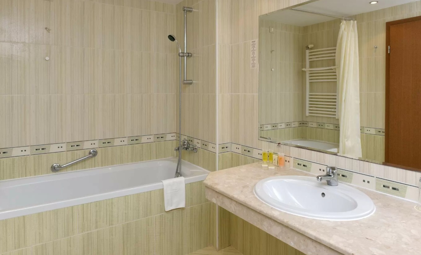 HVD LOTOS HOTEL
