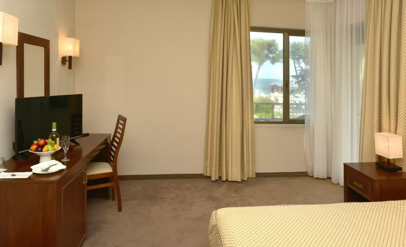 HVD LOTOS HOTEL