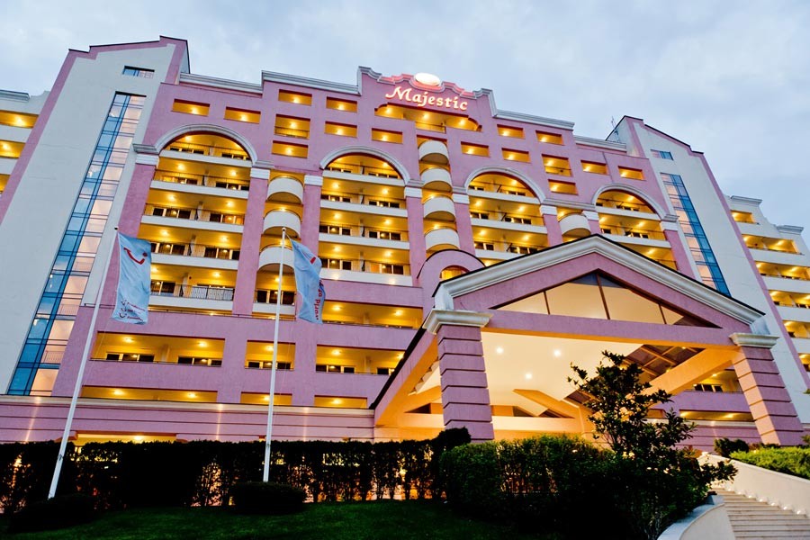 DIT MAJESTIC BEACH RESORT
