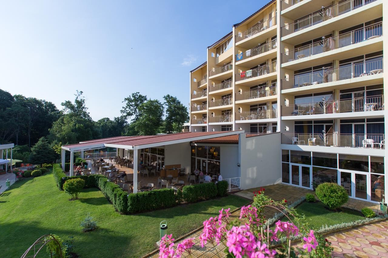 MADARA PARK HOTEL