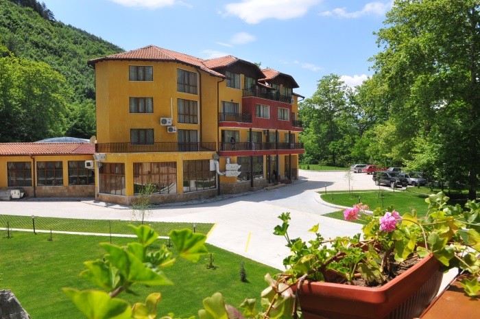 DELTA HOTEL
