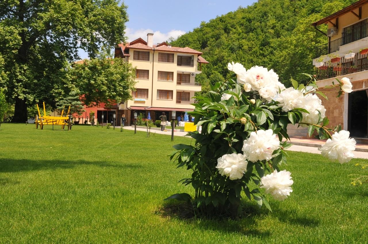 DELTA HOTEL