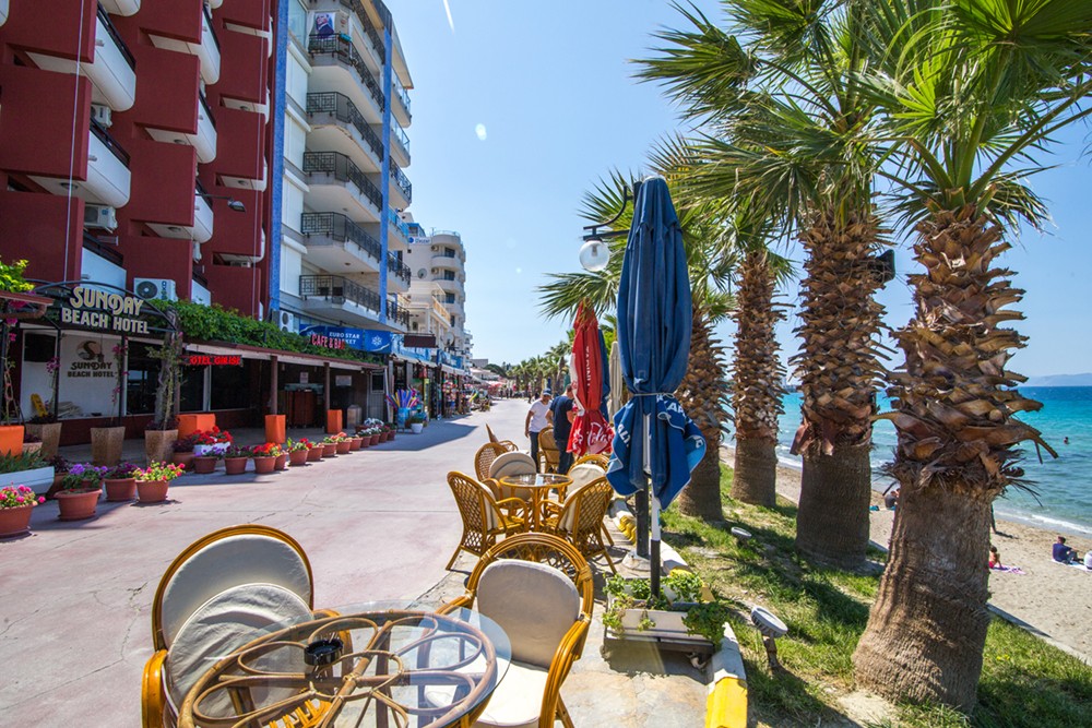 SUNDAY BEACH HOTEL