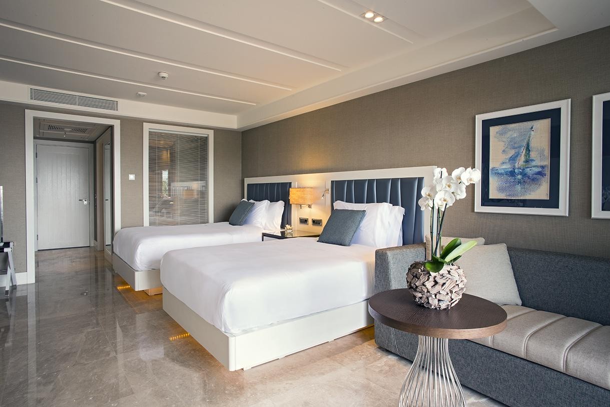 CARESSE A LUXURY COLLECTION RESORT-SPA