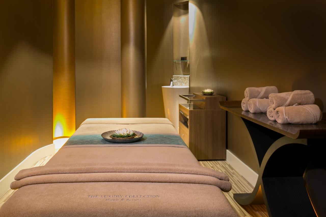 CARESSE A LUXURY COLLECTION RESORT-SPA