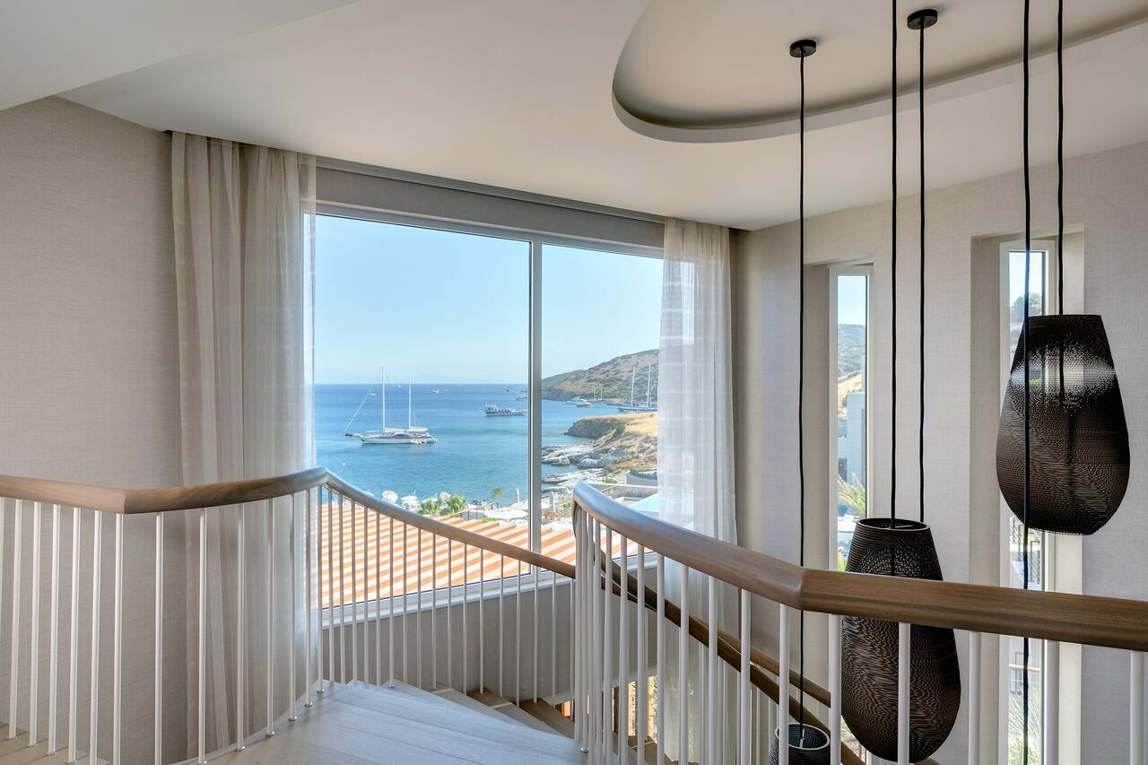 CARESSE A LUXURY COLLECTION RESORT-SPA