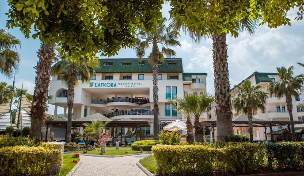 LANCORA BEACH HOTEL