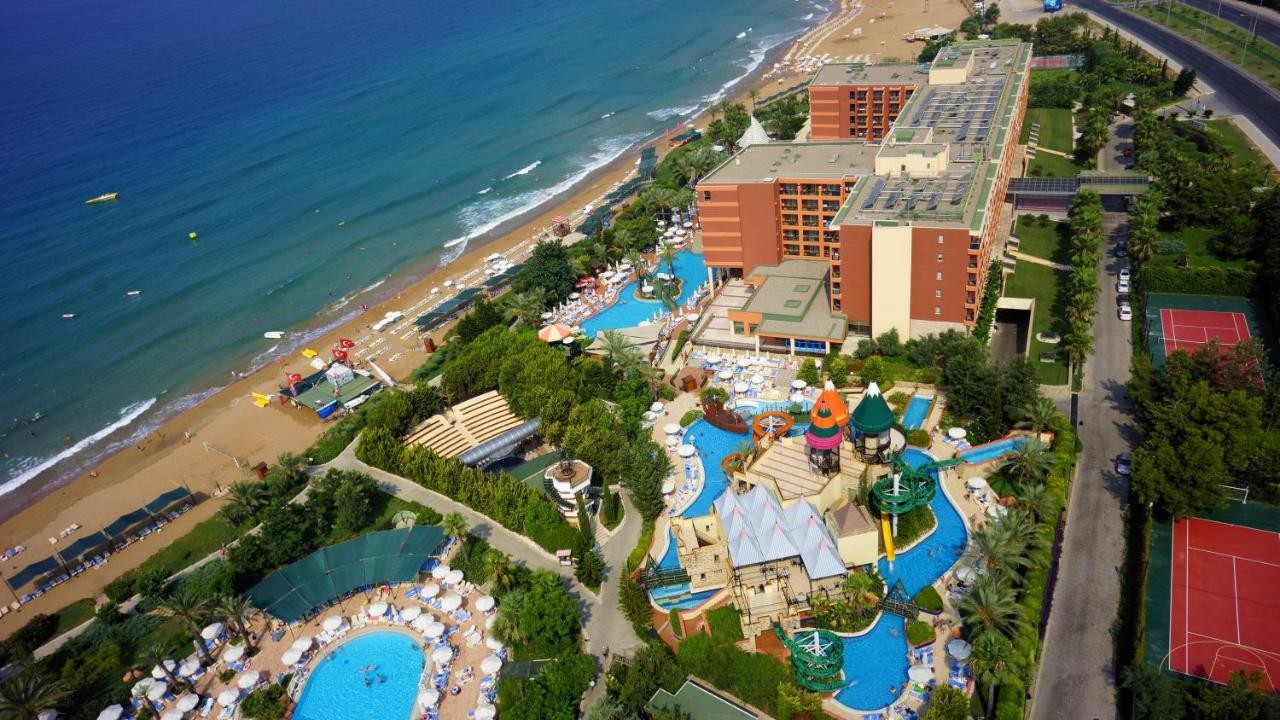 AQI HOTELS PEGASOS ROYAL