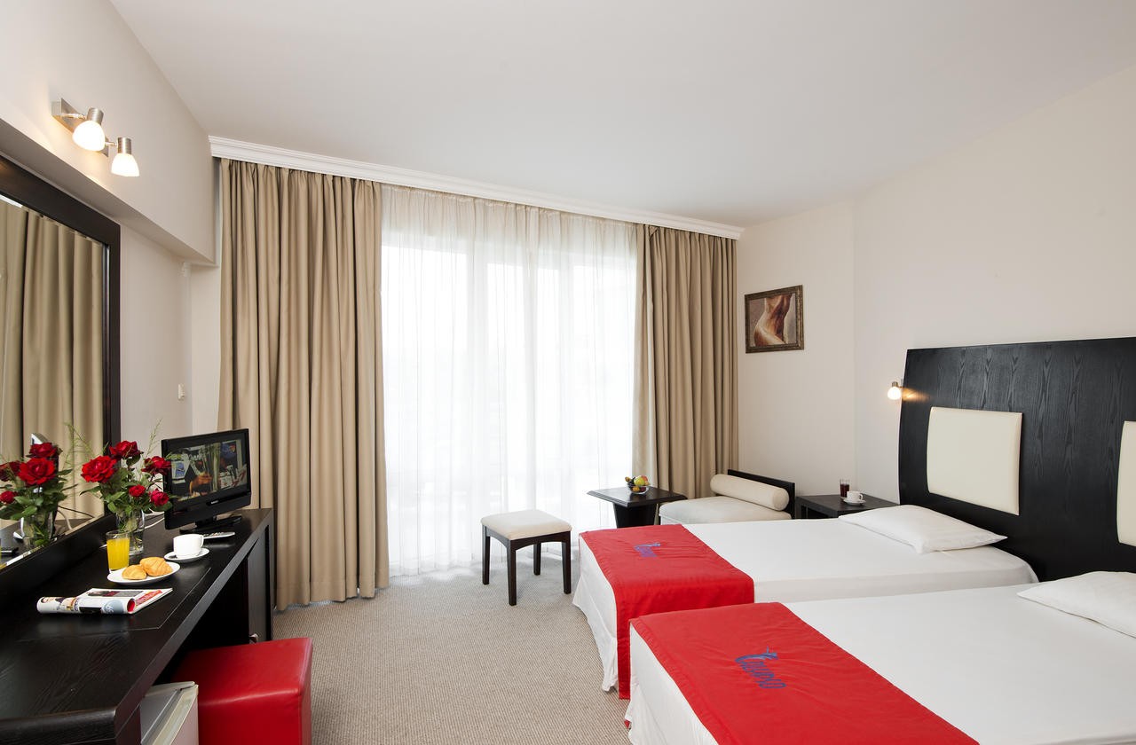 HOTEL CALYPSO