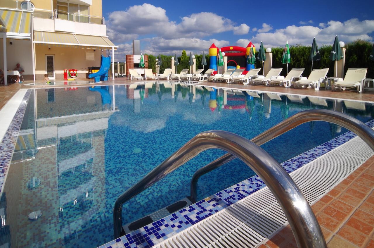 PLAMENA PALACE