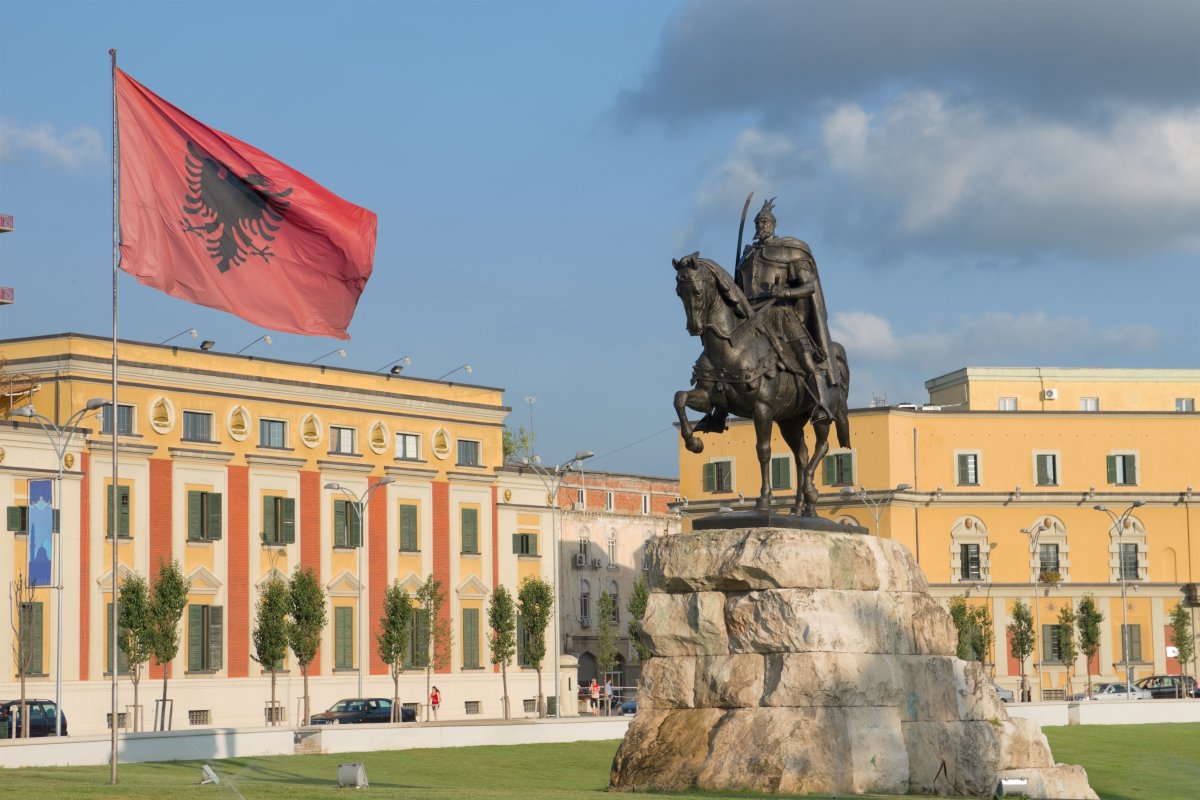 Почивка в Албания - ривиерата на Дуръс - с автобус
