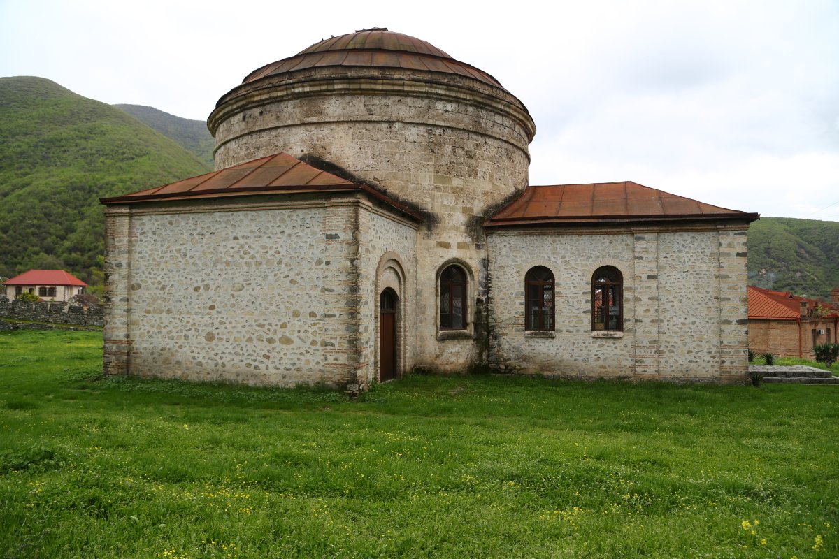 Екскурзия в АЗЕРБАЙДЖАН - Баку - перлата на Каспийско море - със самолет и водач от България!