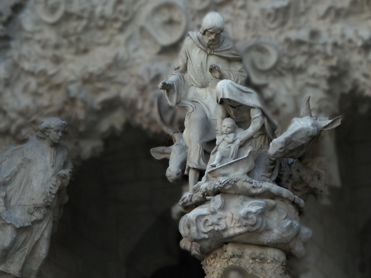 Барселона - 5 дни в сърцето на Каталуния - екскурзия със самолет, обслужване на български език