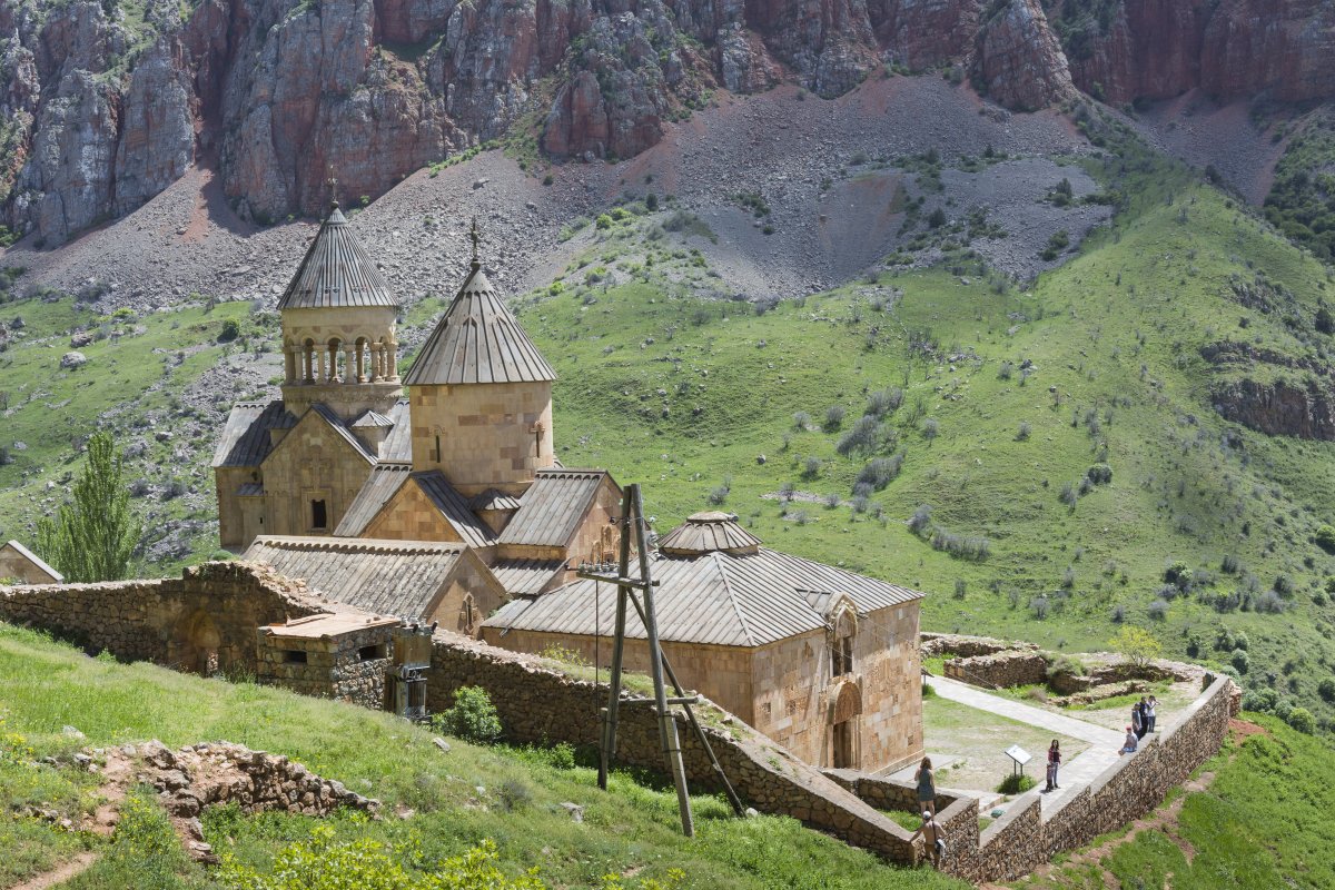 Екскурзия в АРМЕНИЯ - Ереван - природа, култура и древни традиции - със самолет, на български език!