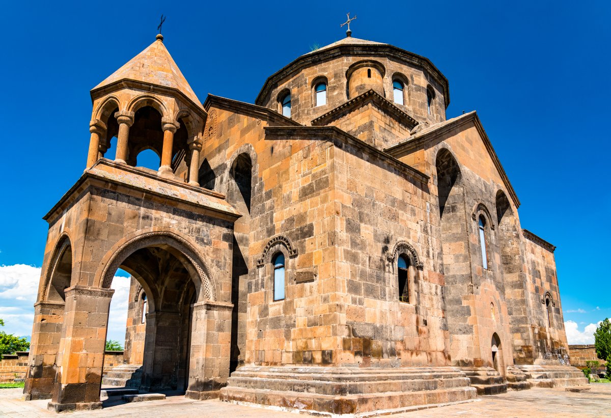 Екскурзия в АРМЕНИЯ - Ереван - природа, култура и древни традиции - със самолет, на български език!